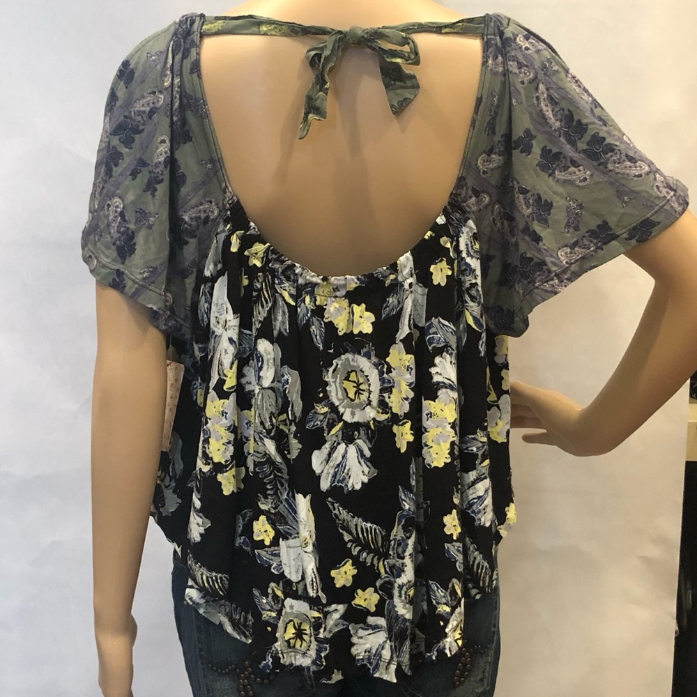 Free People black & green cold shoulder floral top - Picture 6 of 15